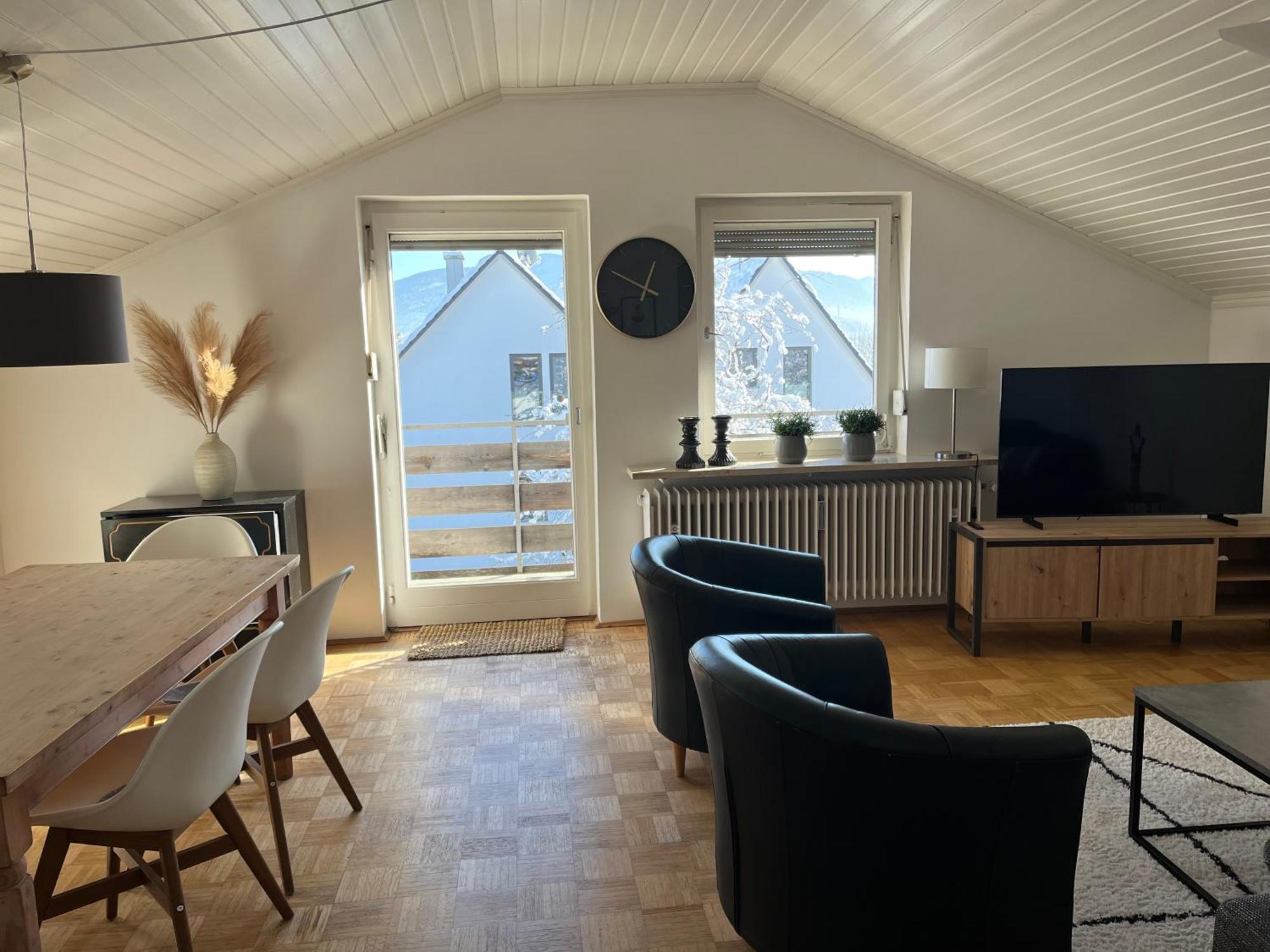 Helle, Ruhige Ferienwohnung Mit Balkon Bad Tölz Eksteriør bilde